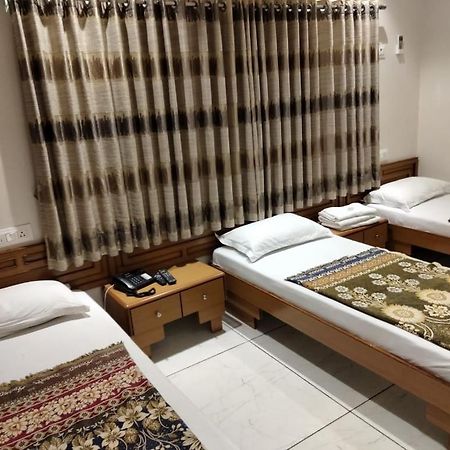 Hotel Ankit Virpur エクステリア 写真