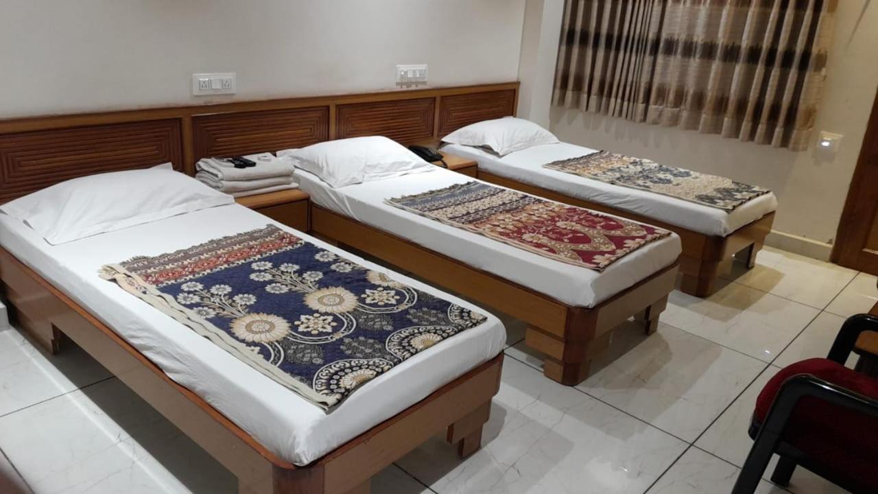 Hotel Ankit Virpur エクステリア 写真