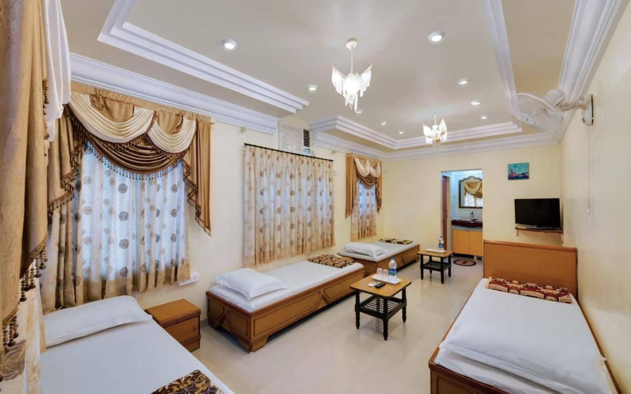 Hotel Ankit Virpur エクステリア 写真