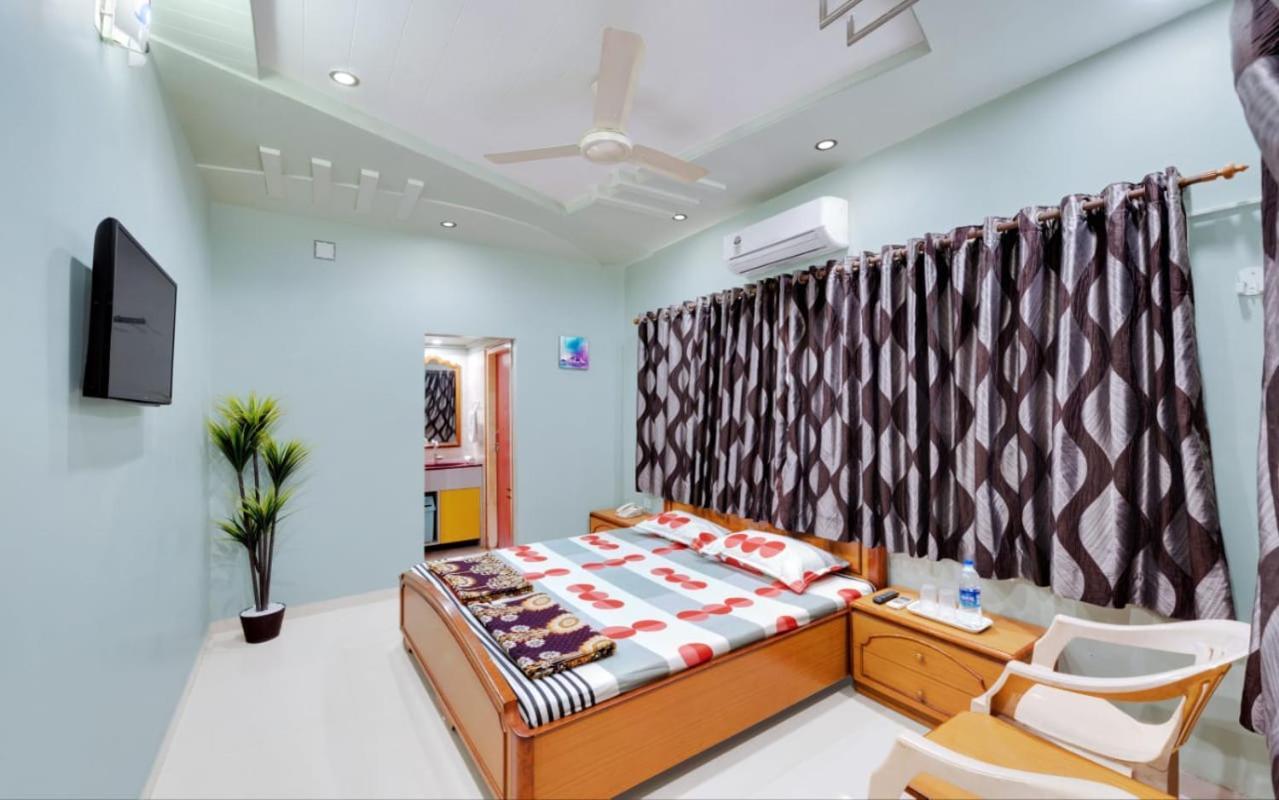Hotel Ankit Virpur エクステリア 写真